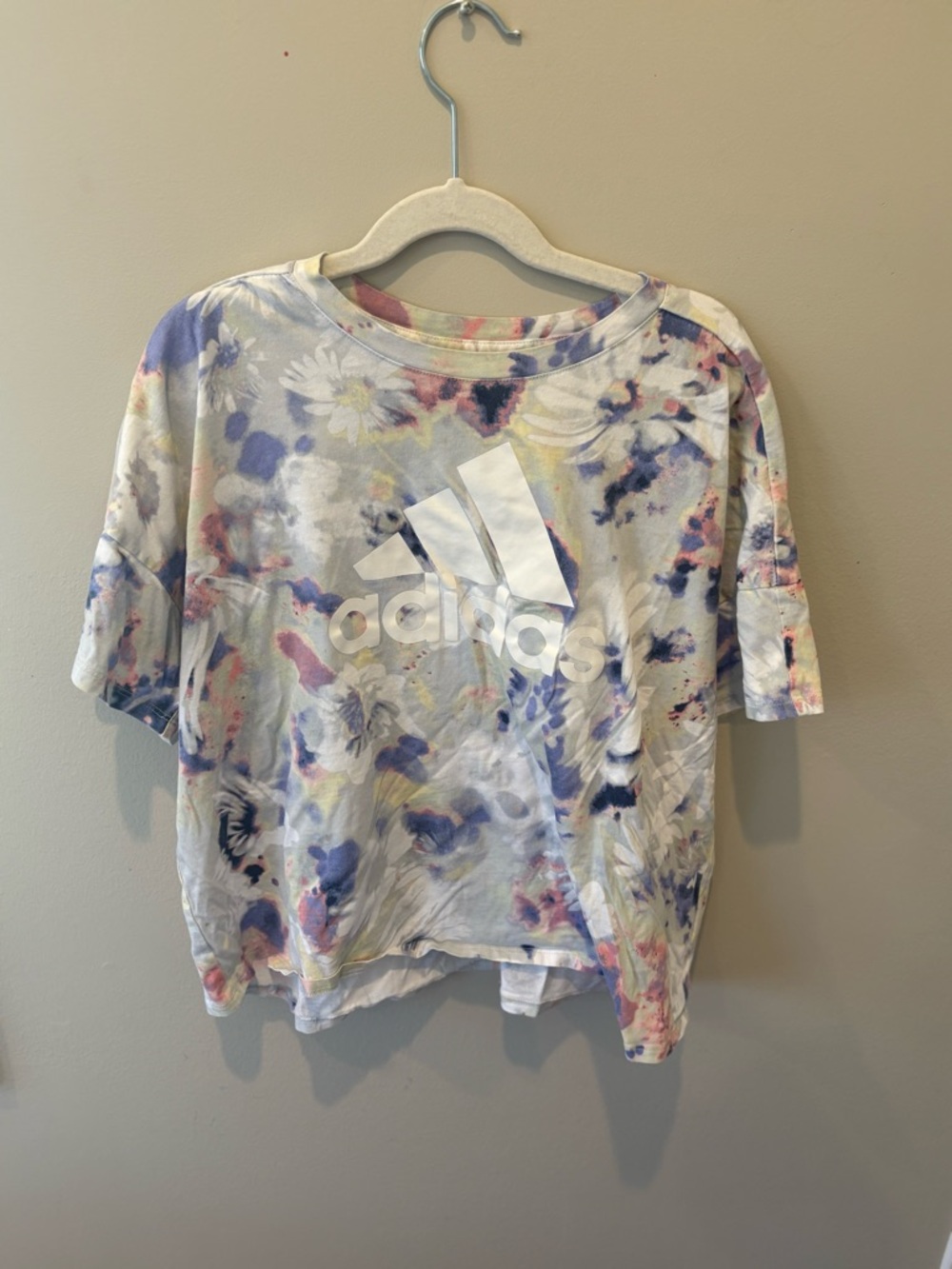 adidas Women's Floral Tie-Dye Logo Crop Top in White, Purple, Pink, Blue